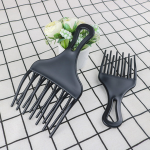 Peigne à cheveux bouclés personnalisé avec logo, manche en plastique antistatique, peigne afro à dents larges pour cheveux crépus africains, peigne à poux pour <span class=keywords><strong>salon</strong></span> - Product Image 1