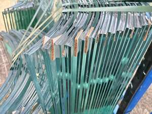 Verre trempé teinté transparent haute résistance pour la décoration industrielle, les portes de douche, les cloisons, les meubles de salle de bain, de cuisine et de salon - Product Image 3