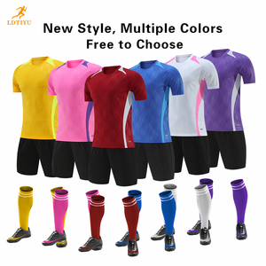 Ensembles de maillots de football personnalisables avec numéros – Maillots d'entraînement pour clubs et équipes nationales – Légers, respirants et à séchage rapide pour l'été - Product Image 2