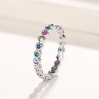 ZhuQian Vente en gros de bagues en cristal de couleur arc-en-ciel en forme de cœur pour femmes, bagues mignonnes pour filles, cadeaux de fête, ensemble de bagues empilables, bijoux