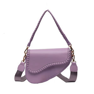 Vente en gros directe usine : Sacs à bandoulière minimalistes en cuir pour femmes, sacs messager pour femmes, sacs selle de créateur - Product Image 4