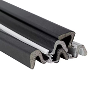 Bande d'étanchéité en mousse de polyuréthane auto-adhésive pour porte et fenêtre Bande d'étanchéité en caoutchouc mousse PU pour porte de voiture