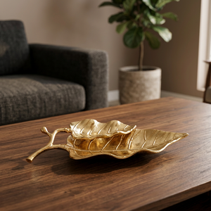 Plateau décoratif élégant en forme de feuille plaqué or, motif végétal irrégulier, design moderne, pièce unique, décoration d'appoint - Product Image 6