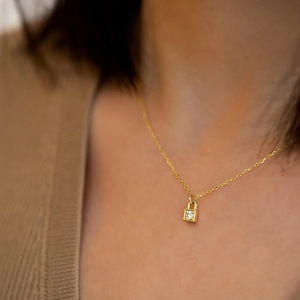 Collana con Ciondolo a Forma di Chiave Mini per Donne, Gioiello Choker alla Moda con Pietra Scintillante, Regalo - Product Image 6