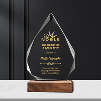 Trophées de cristal de noyer personnalisés Noble et prix commémoratifs en bois pour les prix annuels de reconnaissance des employés