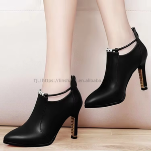 Vente en gros d'usine, escarpins rouges en PU à talons hauts, sangle en strass, chaussures de soirée pour femmes - Product Image 6