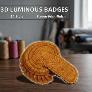 Écussons de luxe brodés en tissu PVC souple 3D lumineux, plusieurs types, badges à coudre avec crochets en stock - Product Image 2