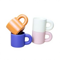 Ensemble de tasses en céramique mate pour la famille, avec couleurs assorties et poignée ronde épaisse, pour les acheteurs en gros, OEM et sous marque privée