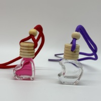 Vente en gros de flacons diffuseurs de parfum pour voiture suspendus en verre de 5 ml, 8 ml, 10 ml pour désodorisant automatique longue durée