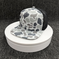 Gorra Trucker Estructurada de 5 Paneles Estilo YP 6006 con Logotipo Bordado Personalizado para Hombre, Gorra Snapback de Corona Alta