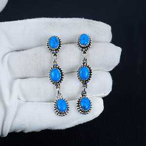 Boucles d'oreilles en argent sterling 925 faites à la main en pierres précieuses turquoise uniques en prix de gros pour bijoux pour femmes - Product Image 3