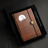 Vente en gros A5 Feuilles mobiles Creative Sculpture sur bois Couverture en bois Cahier Stylo Coffret cadeau