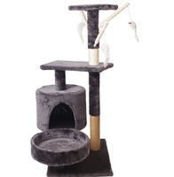 Arbre à chat compact avec niche ronde fermée, plateforme de repos, plusieurs colonnes à gratter en sisal et jouet d'agitation en forme de branche