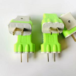 Prise domestique 16A à deux broches avec protection contre les fuites, prix de gros d'un ou deux yuans. - Product Image 1