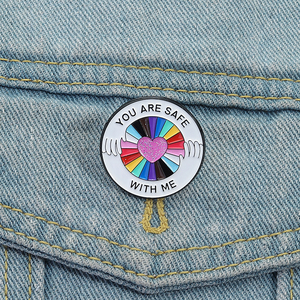 Pride Rainbow esmalte Pins Love Is Love Heart broche solapa insignia joyería regalos para amigos y <span class=keywords><strong>aliados</strong></span> LGBTQ - Product Image 1
