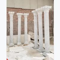 Pilier romain solide Colonnes en pierre de marbre Pilier de temple haut carré avec support Caractéristiques de la pierre de balustrade préfabriquée