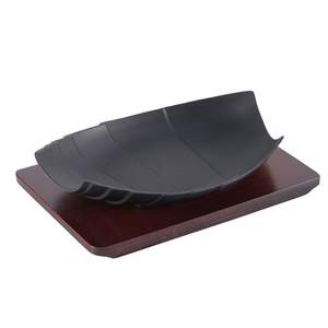 Set di Padelle <span class=keywords><strong>in</strong></span> <span class=keywords><strong>Ghisa</strong></span> per Grigliare Bistecche con Base <span class=keywords><strong>in</strong></span> Legno per Cucina e BBQ - Product Image 1