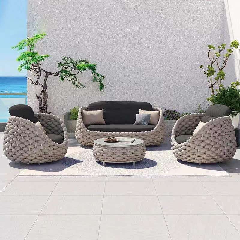 Modern Hotel Buitenmeubilair Set Touw Weven Patio Meubelen Set Luxe Tuinbanken