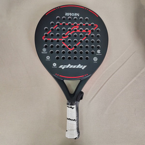 Raqueta <span class=keywords><strong>de</strong></span> Pádel Redonda, Servicio OEM/ODM, Gran Venta en <span class=keywords><strong>Amazon</strong></span>, Fibra <span class=keywords><strong>de</strong></span> Carbono 18k, Revestimiento <span class=keywords><strong>de</strong></span> Grano <span class=keywords><strong>de</strong></span> Arena, Altamente Duradera - Product Image 2