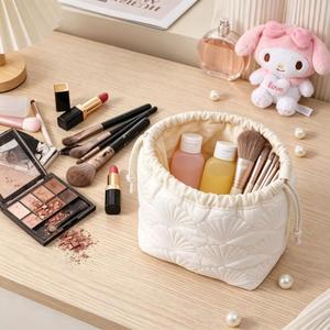 Custom Printed Quilted Polyester <b>Drawstring</b> <b>Makeup</b> <b>Bag</b> Large Capacity Portable Travel Cosmetic Toiletry Storage Organizer - Product Image 3