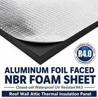 Feuille de mousse de caoutchouc NBR recouverte de feuille d'aluminium, à cellules fermées, imperméable, ignifuge R4.0 pour toiture, mur, grenier, extérieur