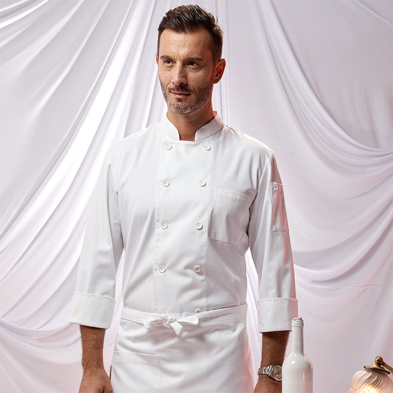 เสื้อสีขาวแขนยาว