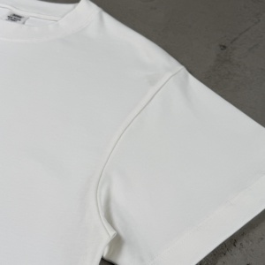 Crop top en coton lourd pour <span class=keywords><strong>femme</strong></span> avec logo personnalisé, <span class=keywords><strong>t</strong></span>-<span class=keywords><strong>shirt</strong></span> court à <span class=keywords><strong>col</strong></span> rond vintage à manches courtes, style streetwear Y2K, haute qualité - Product Image 6