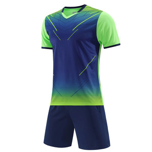 Maillot de football pour adulte respirant à manches courtes avec noms d'équipe personnalisés Ensemble d'uniformes de football de haute qualité - Product Image 2