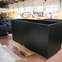 Pot de fleurs carré en métal sur mesure YISHANG pour projets de construction d'aménagement paysager commercial