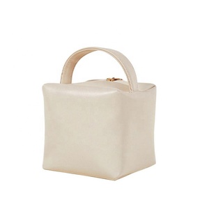 Wholesale Portable Custom Designer Reusable Zipper Pouch PU Leather Waterproof Wash <b>Toiletry</b> <b>Travel</b> Cosmetic Makeup <b>Bag</b> - Product Image 3