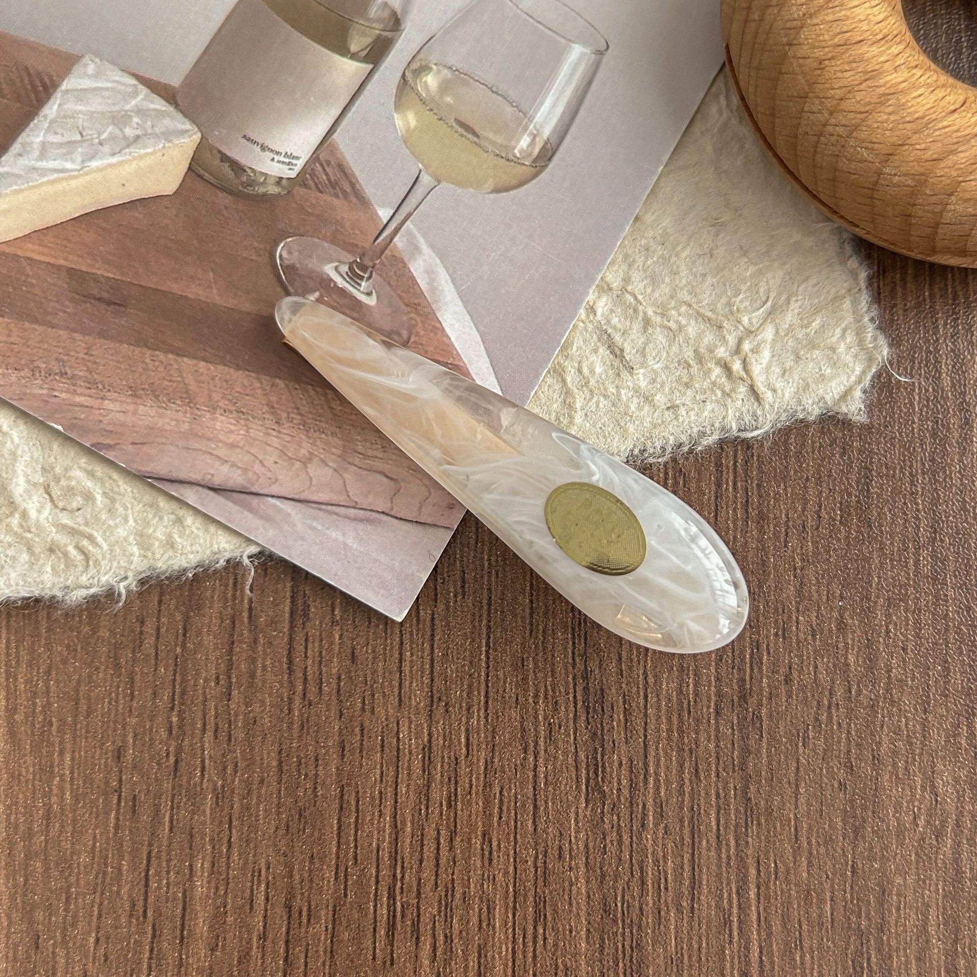 แสงจันทร์สีขาว