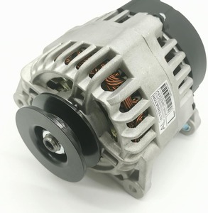Alternador HongWang 2871A306 para Piezas de Motor de Excavadora, 1 Año de Garantía, Hecho en China - Product Image 1