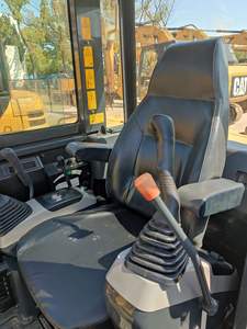 รถขุด Komatsu 5.6ตันมือสองคุณภาพสูงแบบดั้งเดิมจากญี่ปุ่น PC56ขายอยู่ในขณะนี้ - Product Image 3