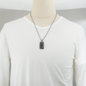 Yunnique – collier avec pendentif en acier titane à motif ondulé rétro, chaîne de 60cm, bijoux de Style Punk pour hommes - Product Image 4