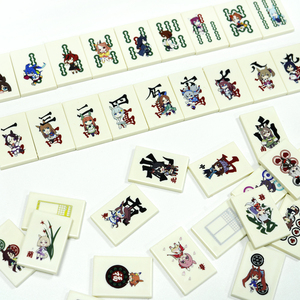 Nhà Máy Sản Xuất Di Động Du Lịch Mahjong Set Acrylic Mini Mahjong Acrylic Bàn Trò Chơi Tùy Chỉnh Biểu Tượng Mahjong - Product Image 4