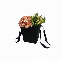 Boîte à fleurs en papier pour la Saint-Valentin, emballage cadeau, vente en gros, boîte en carton portable, trapézoïde, boîte florale pour mariage