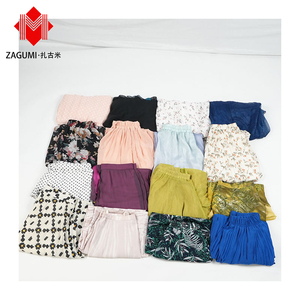 Venta al por mayor diario barato Ukay pacas vestido <span class=keywords><strong>de</strong></span> diseñador <span class=keywords><strong>Ropa</strong></span> <span class=keywords><strong>De</strong></span> Segunda Mano Al Por Mayor Buzos Thrift <span class=keywords><strong>Ropa</strong></span> Vestidos <span class=keywords><strong>de</strong></span> mujer - Product Image 2