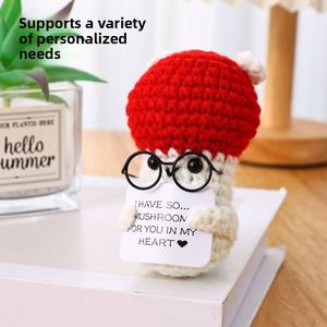 Adornos Colgantes para Coche de Yiwu: Muñecos de Energía Positiva con Formas de Patata, Pato, Cerdo, Cítricos y Pimientos, con Gancho Manual para el Interior del Coche - Product Image 3