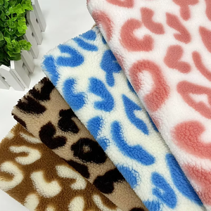 Vente en gros de litière vétérinaire antidérapante avec dos en caoutchouc, imperméable, Drybed, en tissu polaire pour animaux de compagnie et jouets - Product Image 2