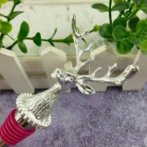 Christmas Reindeer Wine Stopper Silver Metal Silicone Sealing Leak Proof <b>Bottle</b> Stopper For Wine Decorative Holiday Gift - Product Image 2