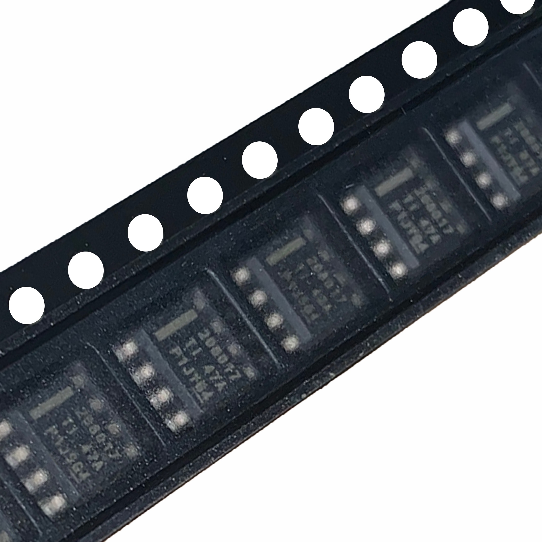 208017 IC - High-Quality SOP-8 Converter Integrated Circuit