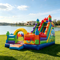 Structure gonflable commerciale durable sur mesure OEM, type blocs de construction, avec toboggan sec et château rebondissant, pour festivals, fêtes, événements, carnavals et location