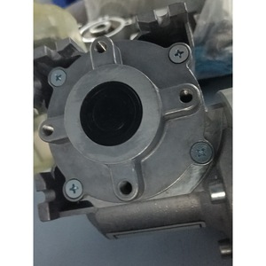 มอเตอร์ Lenze รุ่น SSN40-1GVAR-063C22 ขนาดรู 40 มม. แรงบิด 1000 นิวตันเมตร สำหรับโรงงานผลิต - Product Image 4