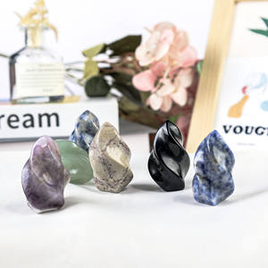 Vente en gros de pierres précieuses naturelles, cristal de quartz hématite de 30 mm en forme libre, torche de cristal de quartz pour la décoration - Product Image 1