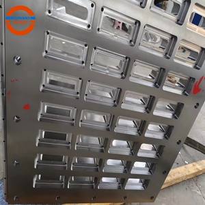 मोल्डिंग मशीन के ऊपरी और निचले मोल्ड्स - Product Image 6