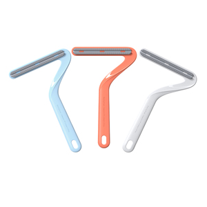 Cepillo Limpiador de Pelo de Mascotas Reutilizable de Doble Cara PP+TPR, Quitapelusas Manual Portátil para Ropa 16.7x10.8x1.6cm - Product Image 1