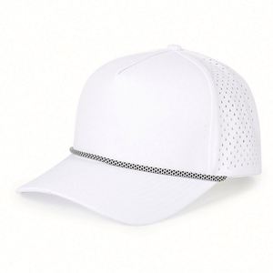 Casquette de baseball sportive imperméable en PVC et caoutchouc avec logo personnalisé, perforations découpées au laser et cordon, vente en gros - Product Image 5