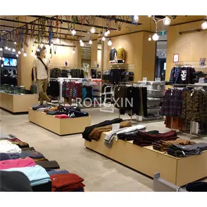 Trendy Retail Bekleidungs geschäft Interior Decor Custom Holz Display Möbel für Hosen