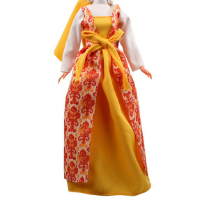 Traditionelle muslimische Puppe (29 cm) für Kinder mit klassischem langem Kleid, gelbem Schal und Tasche zu verkaufen. - Product Image 3