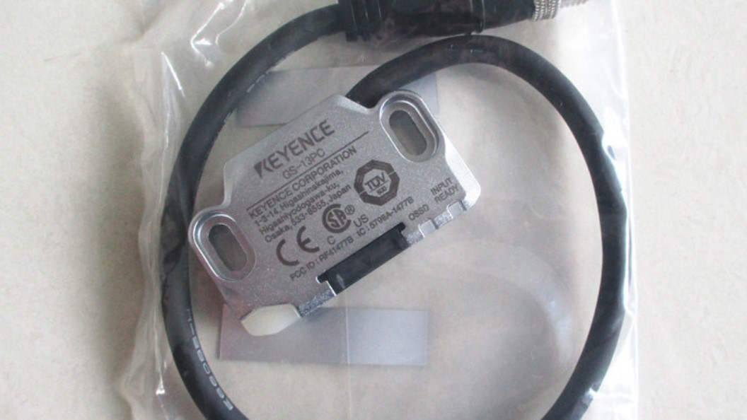 キーエンスGS-11PC 10台セット FA機器ドットコム / GS-11PC セーフティドアセンサ 非接触 標準